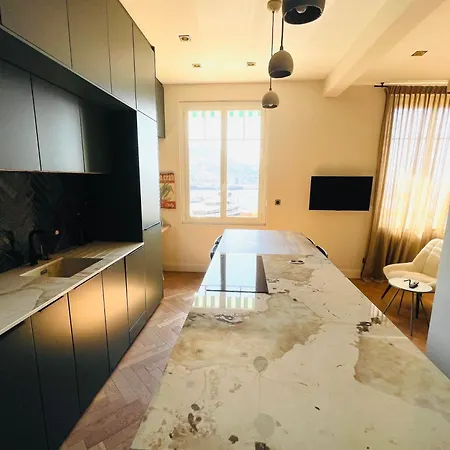 La Fenetre Sur - Superbe Vue Sur Le Port * Nice